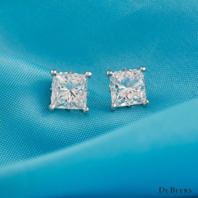 De Beers Diamond Platinum Princess Cut Earrings 2.04ct F/VVS1